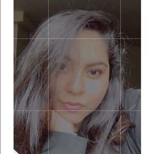 Meet your Posher, Xenia